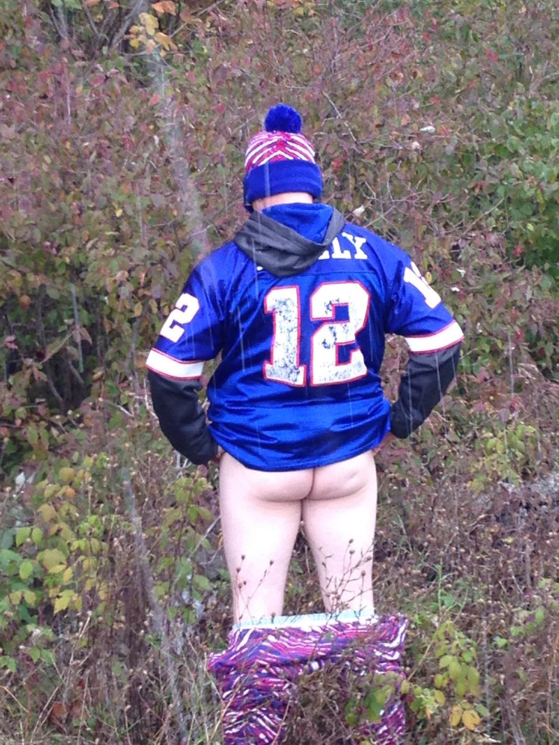 Illustration for article titled Bills Fans Remain A Glorious Mess